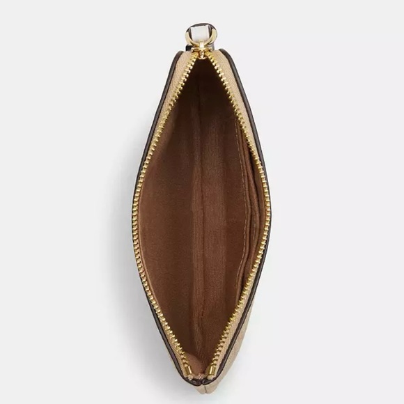 Corner Zip Wristlet In Signature Canvas With Heart Print - Picture 2 of 6